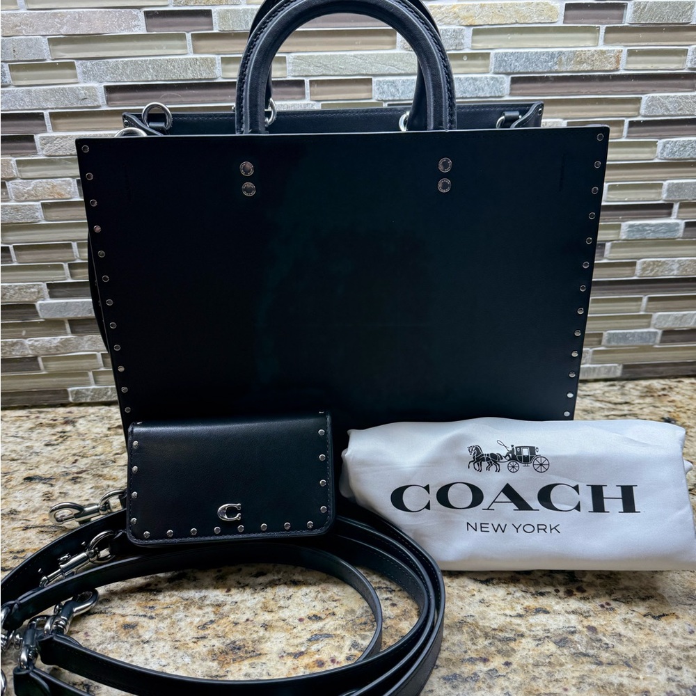 Coach Rogue With Rivets Black Leather CU050 NWT Coach Slim Card Case, Black NWT